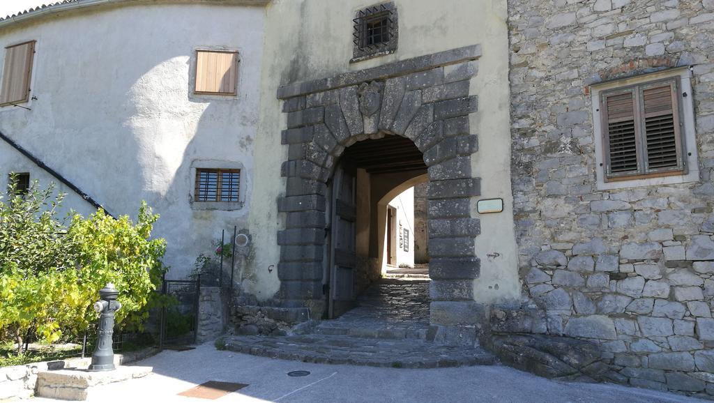 Apartment Bastion Buzet Buitenkant foto